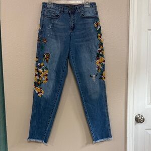 Embroidered Women's Floral Denim Jeans